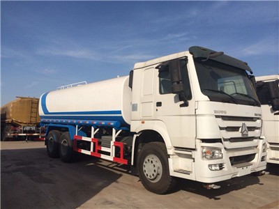 ZZ1257M4647B camion d’arrosage howo water tank truck