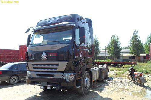 SINOTRUCK HOWO A7 6 X 4 TRACTEUR CAMION